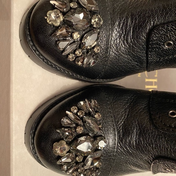 Jimmy Choo
Datchet Crystal Leather Ankle Boot - Picture 4 of 9